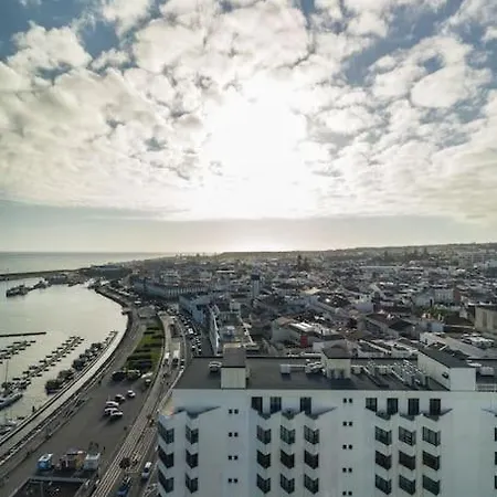 Ocean Vista - Premium Citycenter Lejlighed *